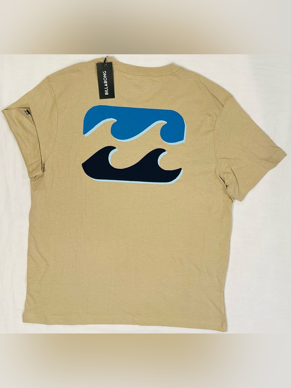 Billabong Men’s Logo T-shirt XL NWT Plaza Taupe Tan BL001425 Surf Beach Summer